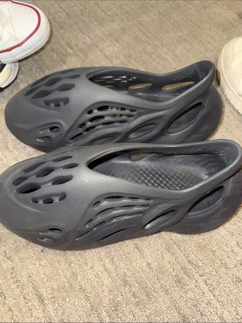 Kids Lightweight Foam Slip-On Clog in Dark Gray